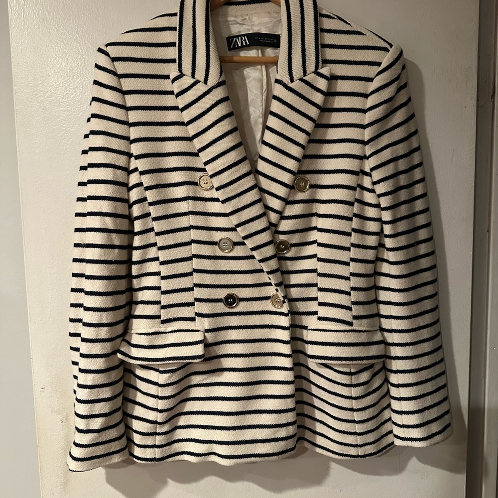Zara Women's Striped Blazer - Navy and White